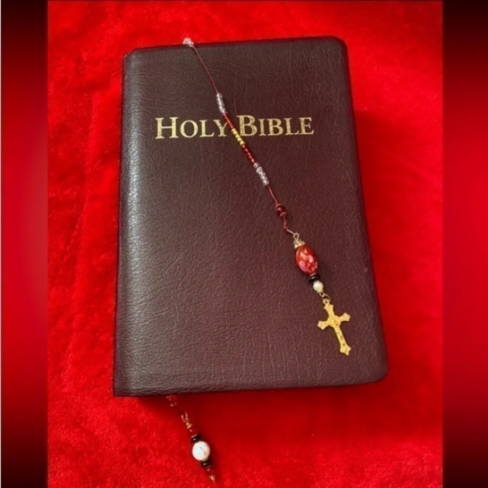 ECCENTRIC HANDCRAFTED Red/White/Black Beaded Bookmark w/Golden Cross